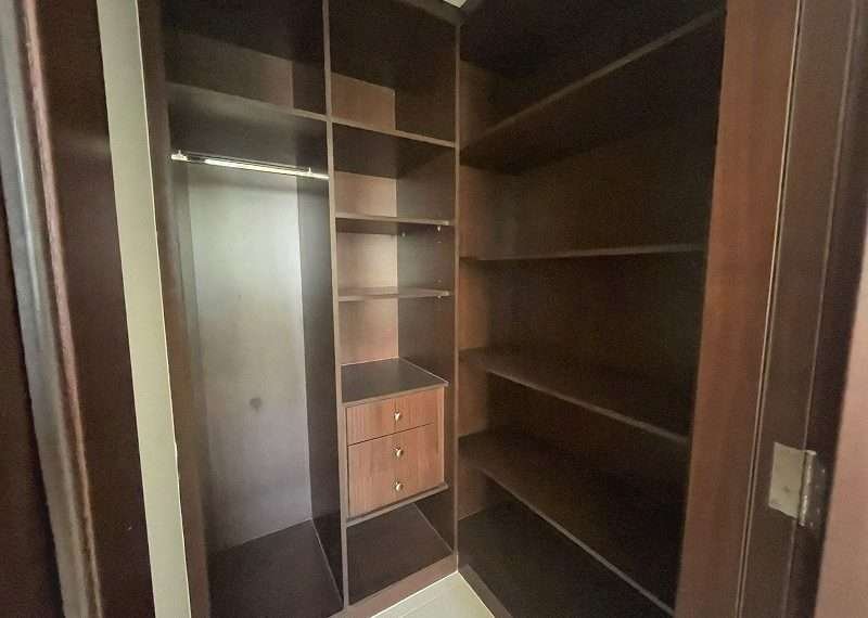 Begehbarer Kleiderschrank im Haus zur Miete in Dubai Arabian Ranches 2