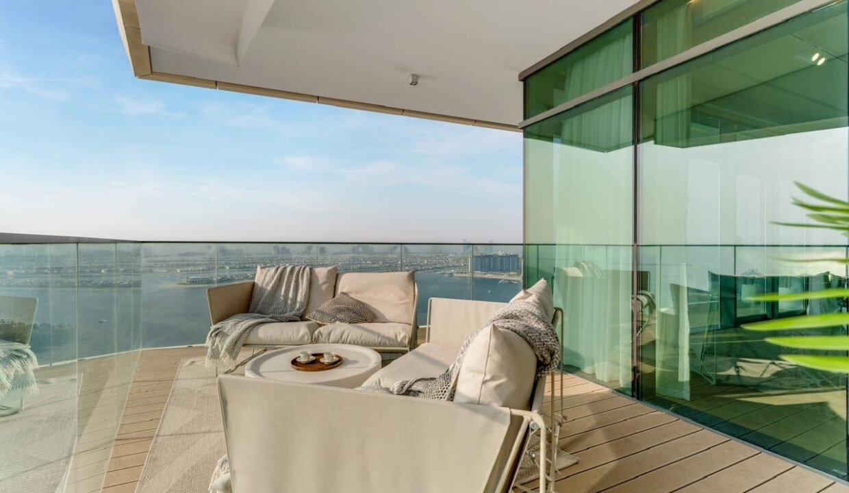 apartment-dubai-emaar-beachfront-balkon-meerblick