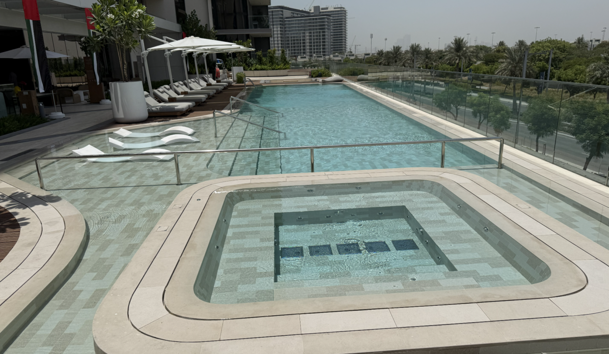 ellington-house-ii-swimming-pool-jacuzzi-dubai-hills